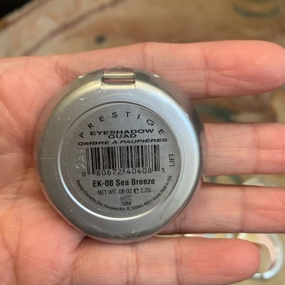 PRESTIGE Eye Shadow Quads EK-08 SEA - Picture 3 of 4